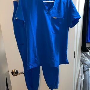 Figs top and bottom size medium